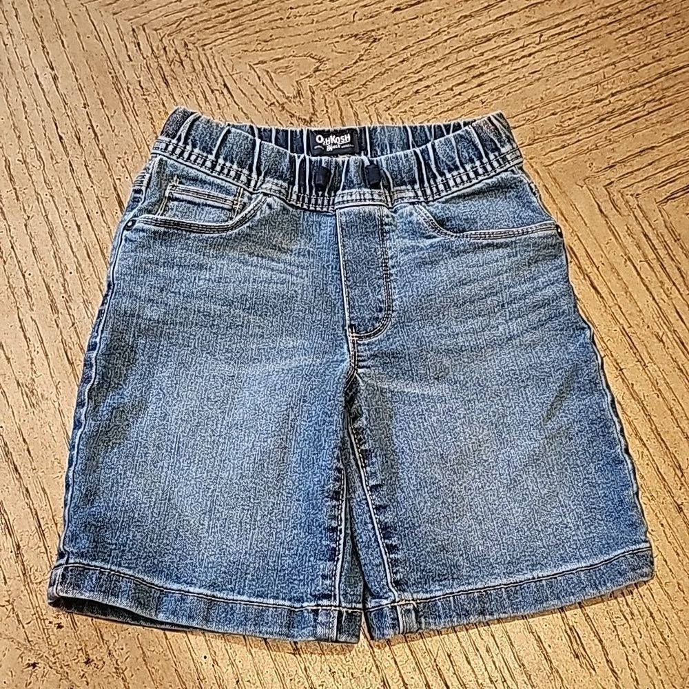 Boys denim shorts size 5 OshKosh B'gosh
